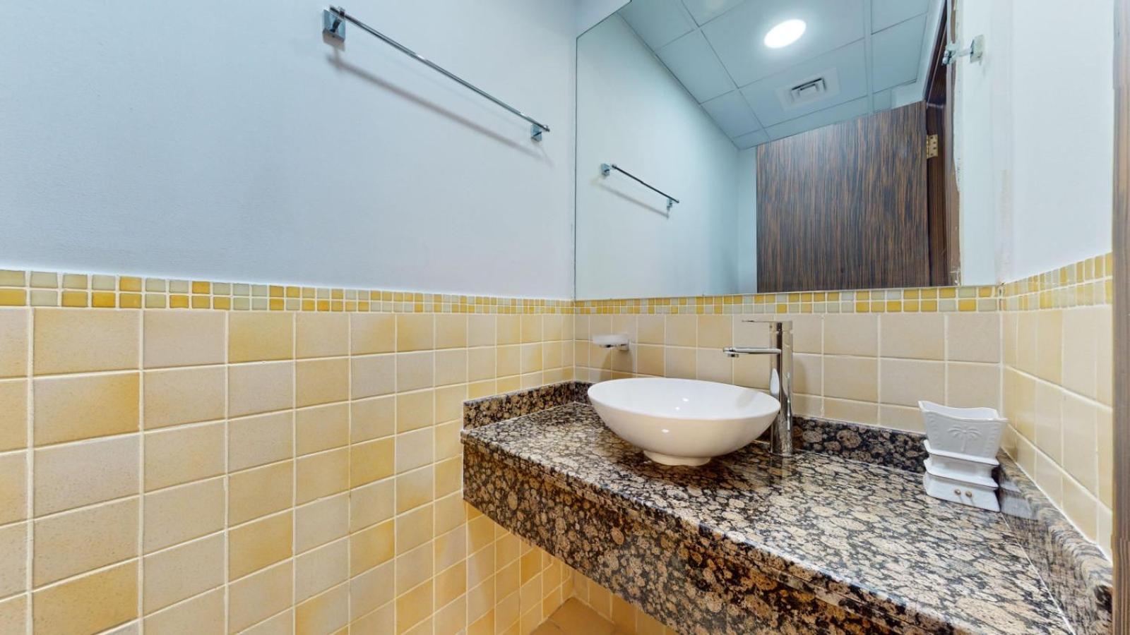 Shams 1 - Classic Three Bedroom In Jbr *