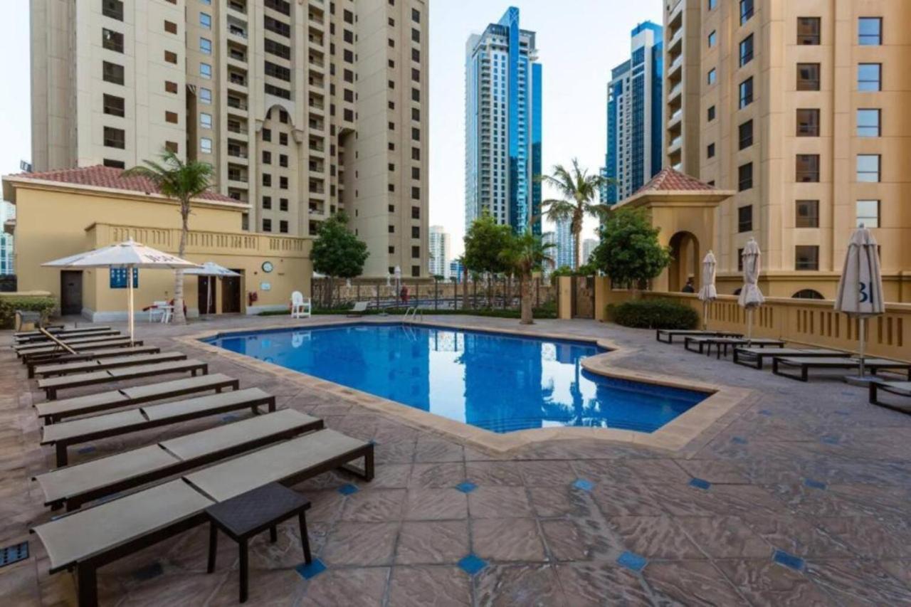 Apartment Shams 1 - Classic Three Bedroom In Jbr *